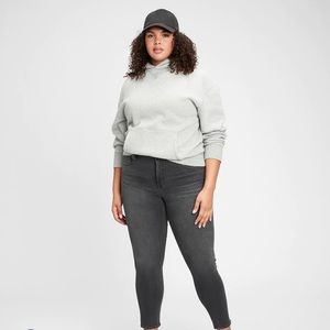 GAP- Size 16 Stretch Skinny Jeans. Brand new! Color: Charcoal